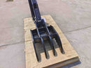 10 - 20 ton Excavator Manual Thumb, Pin Grabber, Equal Teeth, 4 Teeth, 20in - EMT20 - EPG4T20 - Excavator Manual Thumb - Bedrock Attachments