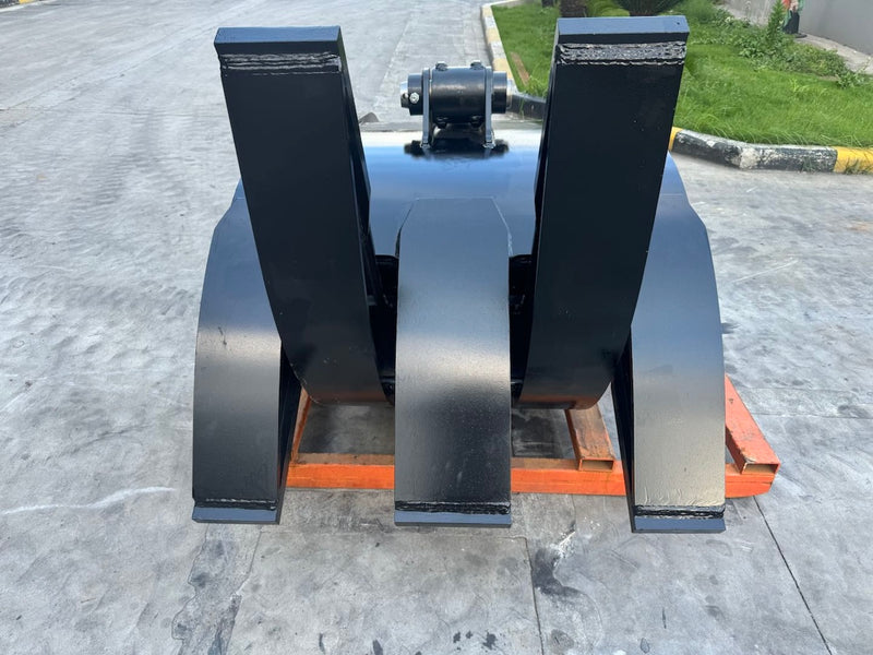 Excavator Grapple Group 45in width, 2 x 80mm Pins, B Linkage