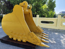 CAT 324 General Purpose Bucket, 42in, 1.34m3, 5 Teeth. 2 x 90mm Pins, CB Linkage-EB324CBGP-42-1.34-Excavator Bucket-Bedrock Attachments
