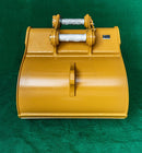 CAT 324 Heavy Duty Bucket, 54in, 1.54m3, 4 Teeth. 2 x 90mm Pins, CB Linkage - EB324CBHD-54-1.54 - Excavator Bucket - Bedrock Attachments
