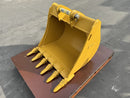 CAT Backhoe Loader 416 - 440 D/E/F Series, Heavy Duty Bucket, 36in, 0.30m3, 6 Teeth. 50mm Pin x 45mm Pin - EB416HD-36-0.30 - Backhoe Bucket - Bedrock Attachments