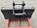 John Deere, Hitachi 110/120/135, 48in, 65mm Pins, Cleaning Bucket - EBJD120-6548CL - Excavator Bucket - Bedrock Attachments