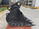 John Deere, Hitachi 230/240/250/270/290/300, 24in, 3 teeth, 90mm Pins, HD bucket, 0.52 CU M - EBJD230-9024HD - Excavator Bucket - Bedrock Attachments