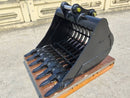 Komatsu PC138, 60mm Pins, 47in, Skeleton bucket - EBPC138-6047ST - Excavator Bucket - Bedrock Attachments