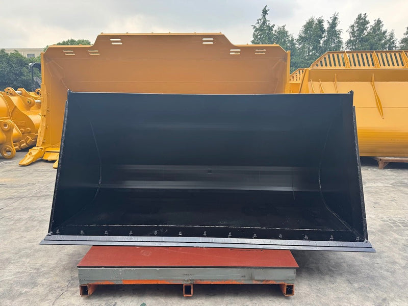 Loader GP Bucket for ISO/Horizontal Pin Quick Coupler CAT 906 - 908, 1.1m3, 81in - WLB906GPISO-81-1.1 - Loader Bucket - Bedrock Attachments