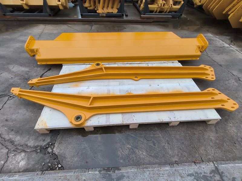 Tailgate for Bell B40E Articulated Truck - ATB40E - Articulated Truck Tailgates - Bedrock Attachments