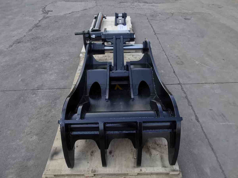 Thumb fits 100mm Pin Excavators, PIN ON, 4 Teeth, 100mm Pin, 54 in Bucket - EPT100 - PO4T54 - Partial Rotation Thumb - Bedrock Attachments