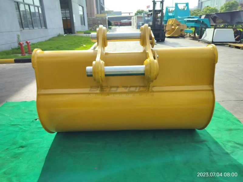 72” Excavator Cleaning Bucket fits CAT 324E 329E Excavator-EBWY324CL-72in-1.52-Excavator Bucket-Bedrock Attachments