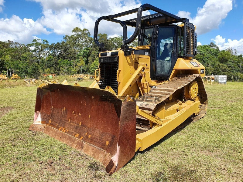 Screens and Sweeps fits CAT D6N Series 2 (2008 Year and after) Bulldozer-BS10-Bulldozer Screens&Sweeps-Bedrock Attachments